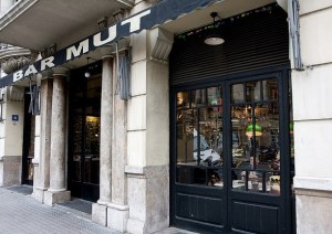 Bar Mut, Barcelona